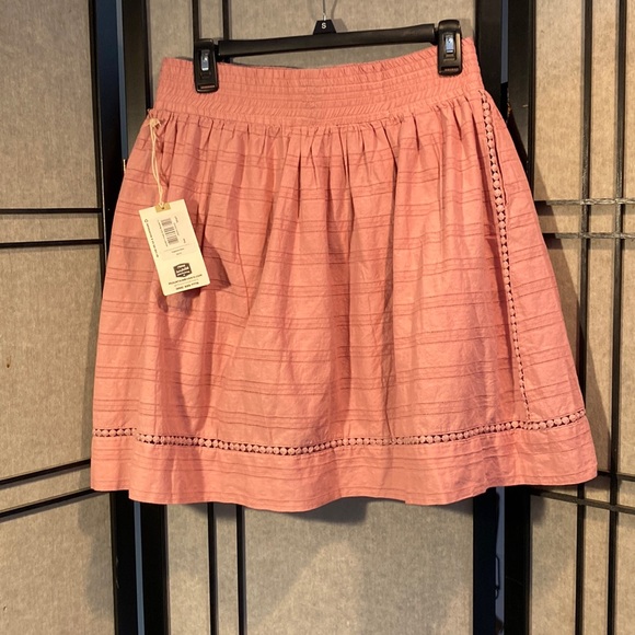 Mountain Khakis Dresses & Skirts - Mountain Khakis flutter cotton dobby skirt size s NWT perfect for spring